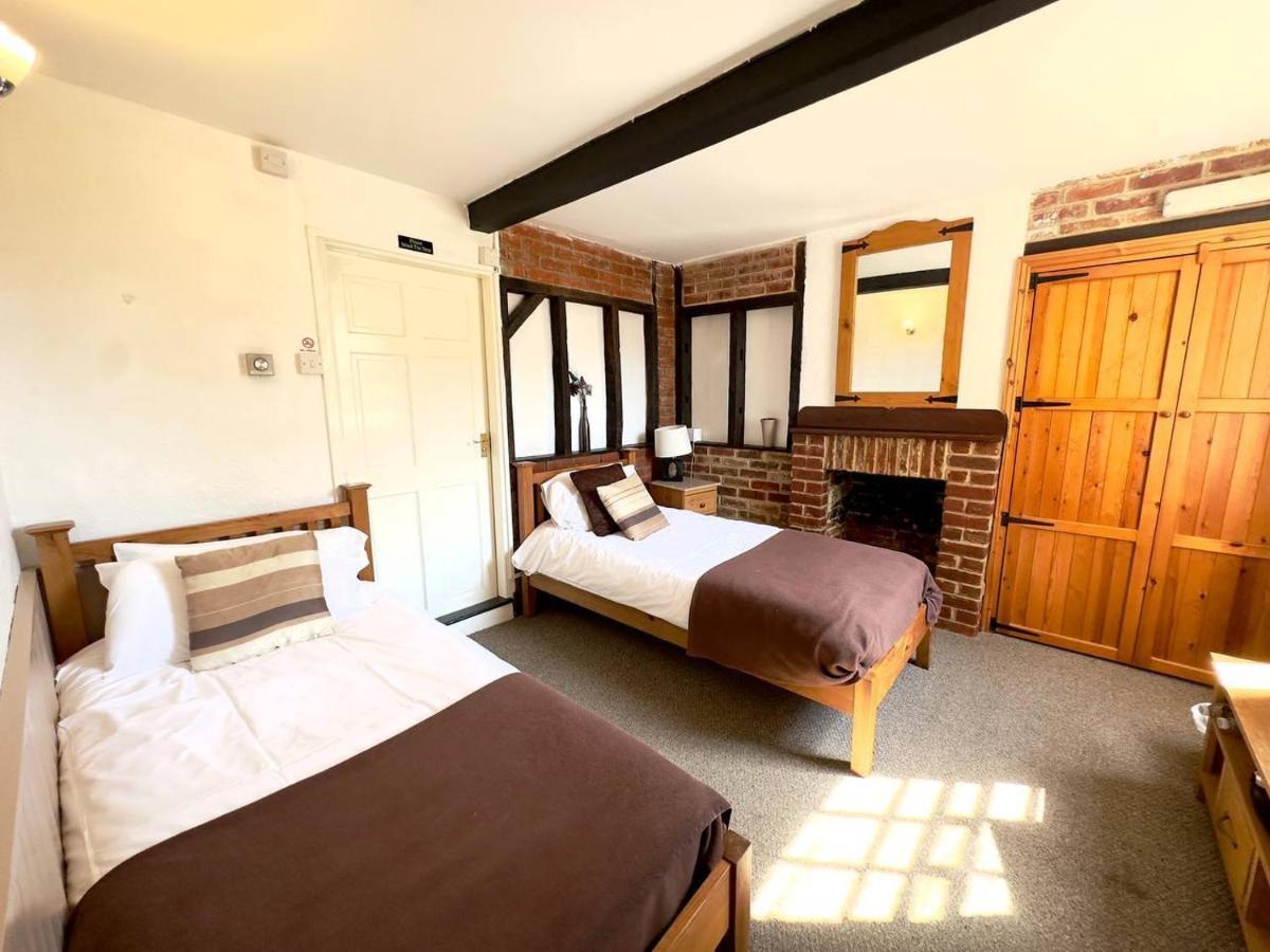 The George & Dragon Hotel Long Melford Room photo